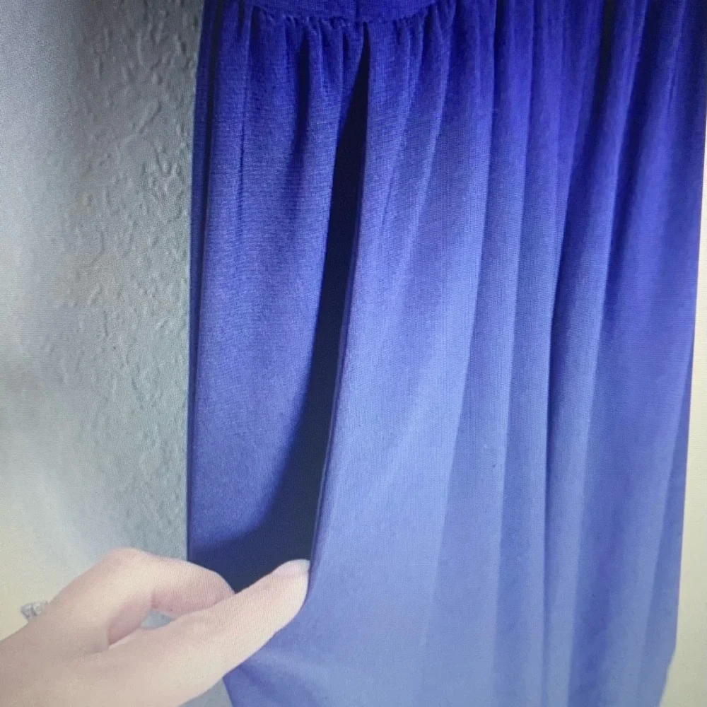 Gilli Navy v-neck wide leg jumpsuit - Picture 3 of 4